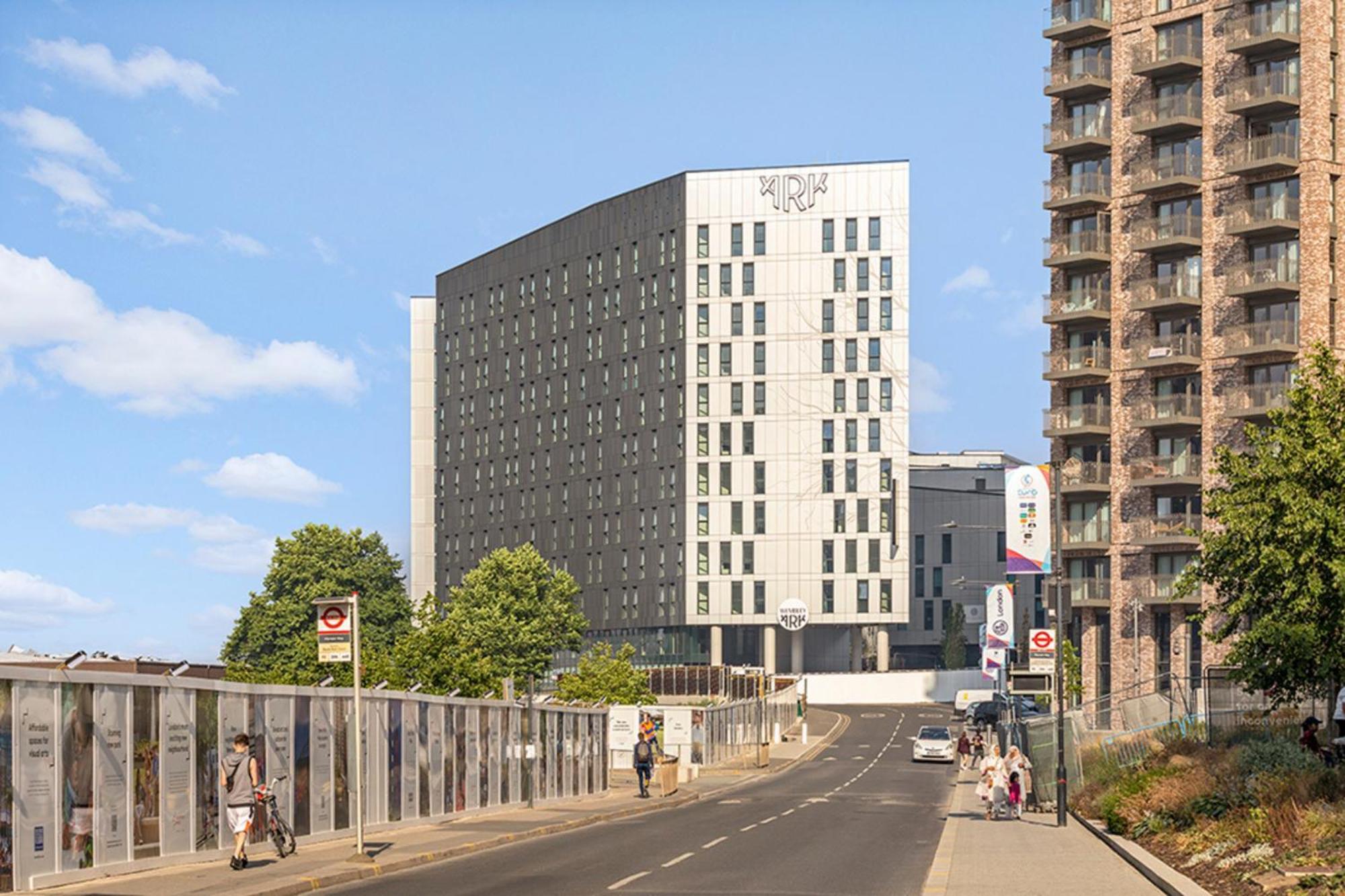 Aparthotel Ark Wembley Londyn Zewnętrze zdjęcie